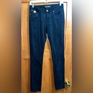 House of Dereon Vintage Y2K Embroidered Black Distressed Jeans 7/8